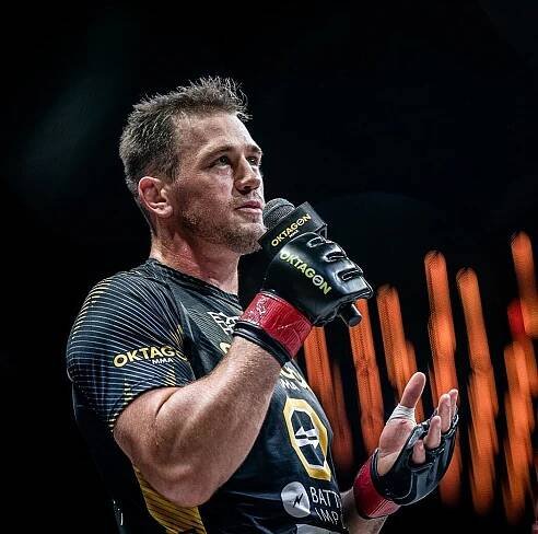 Fotogalerie: Viktor Pešta si to rozdá o titul s německým „terminátorem“.
