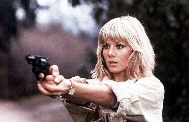FOTO: Účes Glynis Barber byl svého času hodně populární. – stránka 6