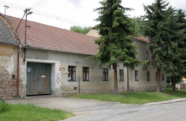 Vážany nad Litavou (zámek)