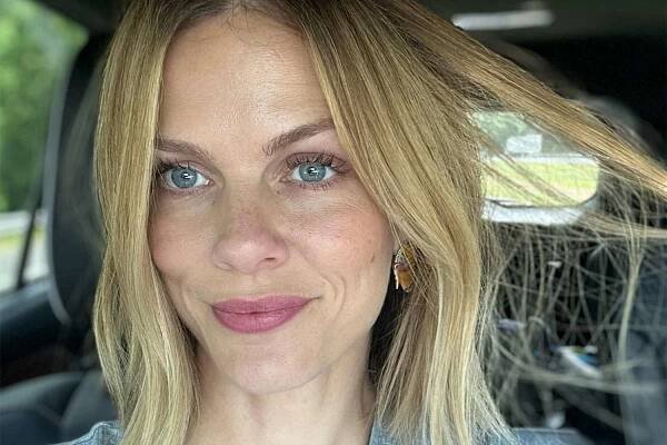 Brooklyn Decker Chops Off Her Hair in Dramatic Transformation: 'We Did a Thing'