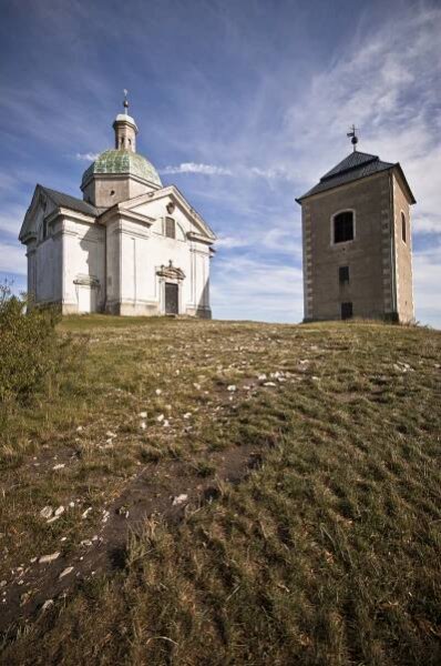 Soubor:Svatý kopeček Mikulov.jpg – Wikipedie