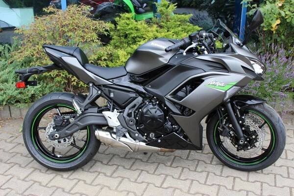 Kawasaki Ninja 650 2024 SKLADEM NYNÍ AKCE (NOVÁ, 2024), 187.500 Kč