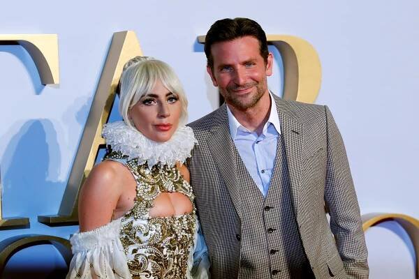 Lady Gaga Fans Accused of Writing Fake ‘Venom’ Reviews to Support ‘A Star Is Born’ – Z.today