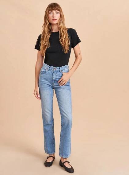 Picture of Molly High-Rise Straight Jean