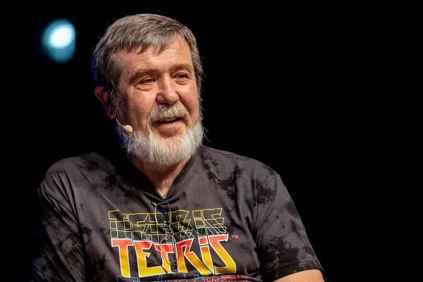 Fotka: Otec Tetrisu Alexej Pažitnov vystoupil v Praze