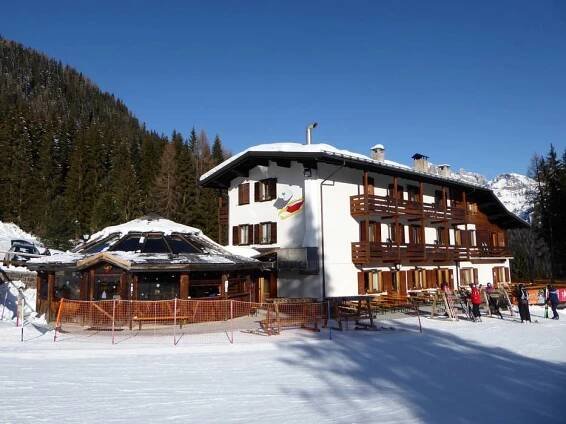 Ski resort Passo San Pellegrino/Falcade