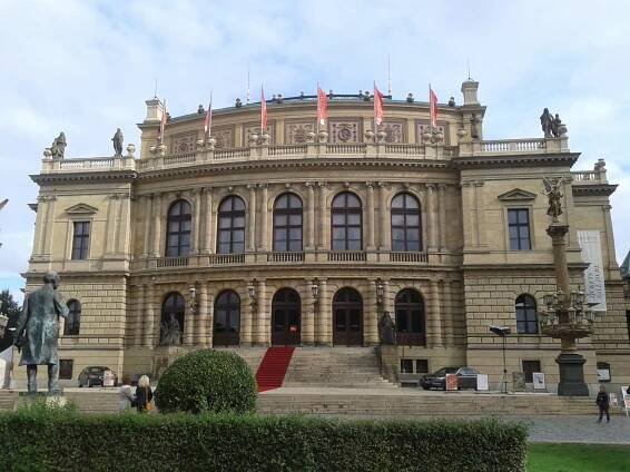 Rudolfinum, Tipy na výlet