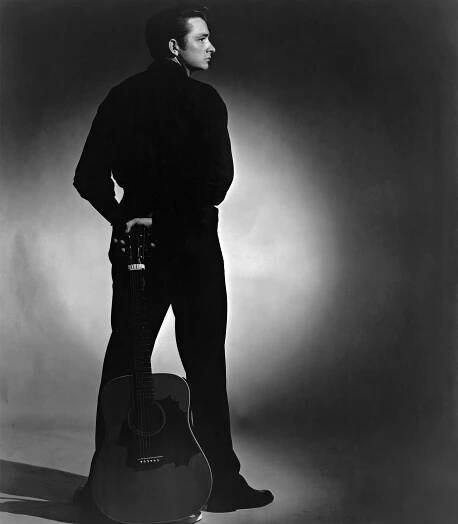 1957: Country singer/songwriter Johnny Cash in Memphis, Tennessee. (Photo by Michael Ochs Archives/Getty Images)