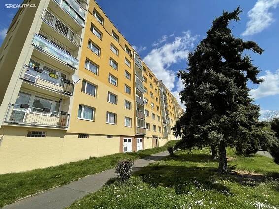 Prodej bytu 3+1 82 m², Třešňová, Krupka - Maršov