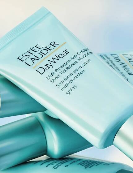 Daywear Multi-Protection Anti-Oxidant Sheer Tinted Moisturiser SPF 15 50ml