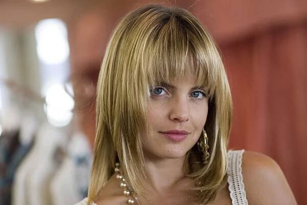Mena Suvari Net Worth