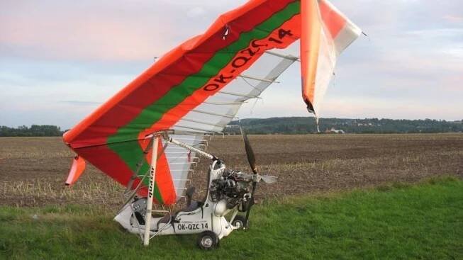Za pád motorového rogala nese zřejmě vinu jeho pilot - Novinky