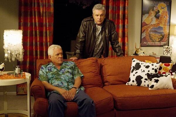 Closer - Letušky - Z filmu - G. W. Bailey, Tony Denison