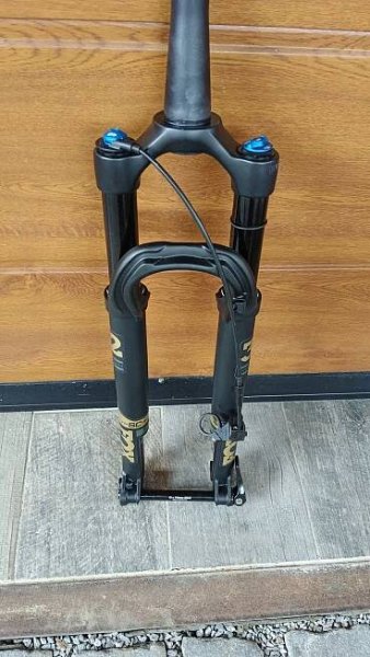 vidlice FOX 32 SC Performance a RockShox Judy 100mm