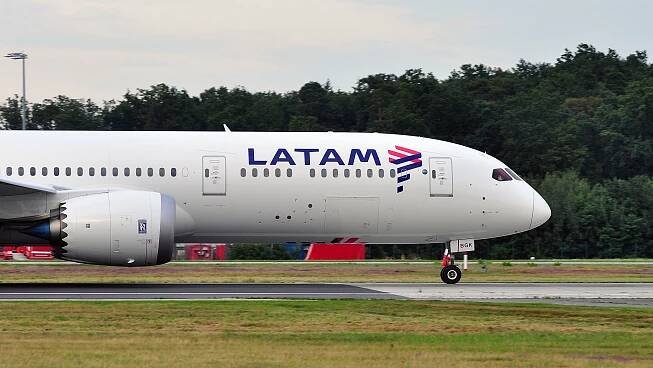 LATAM Airlines Boeing 787-9 taxiing at Frankfurt Airport FRA shutterstock_539839870