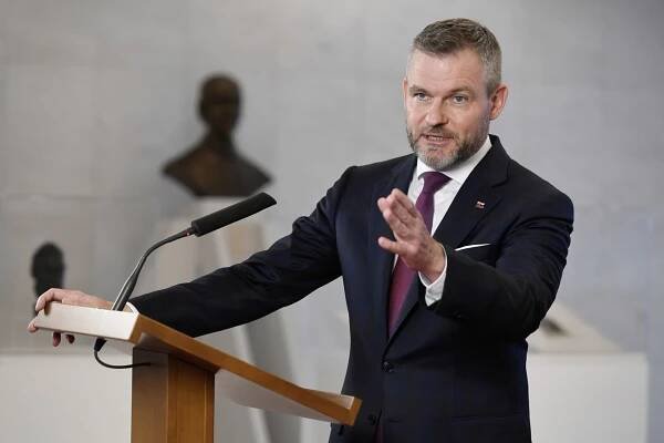 „Poutník“ doputoval do prezidentského úřadu. Kdo je Peter Pellegrini, vítěz slovenských voleb