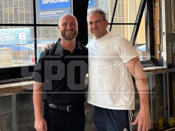 Nick Hogan odhlásí Hulk's NYC Bar týdny po smrti Legend