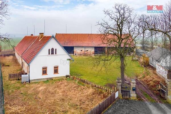 Malá Strana, Choteč, okres Pardubice