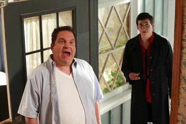 Goldbergovi - A Chorus Lie - Z filmu - Jeff Garlin, Sam Lerner