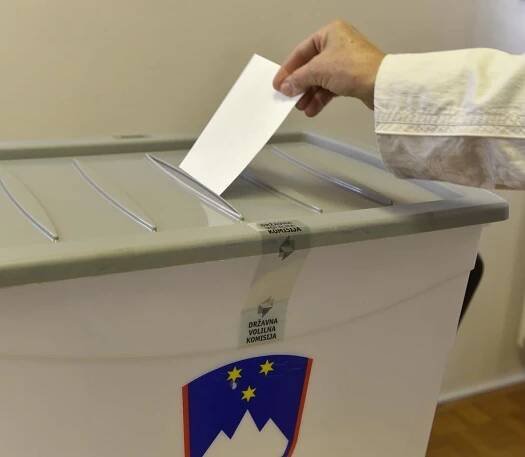 On Sunday Slovenia held a referendum on the second rail track act. According to unofficial results voters have backed the law. Photo: BoBo Foto: 