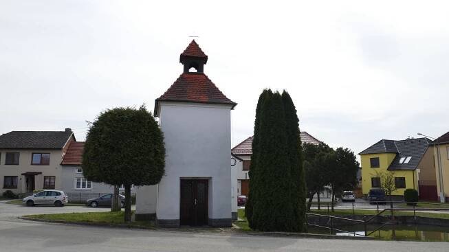 Fotografie - Horní Lhotice - kaple Ducha Svatého - 05.04.2021