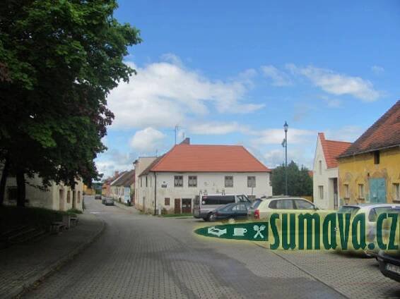 Šumavská galerie: Město Touškov