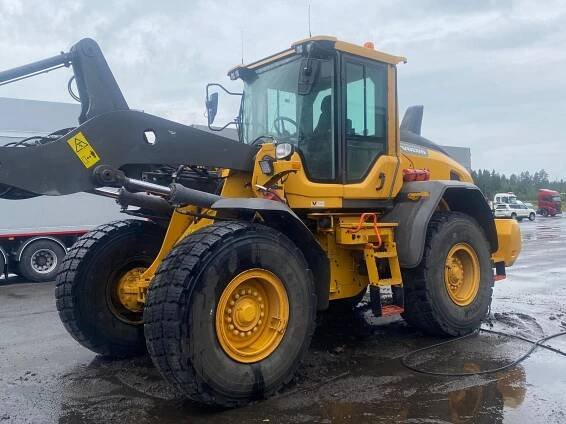 Volvo L90H 14500h (7)