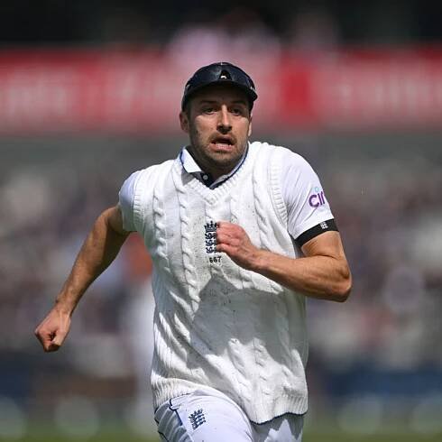 England bowler Mark Wood told ‘not to pick his kids up’ as he struggles with elbow injury