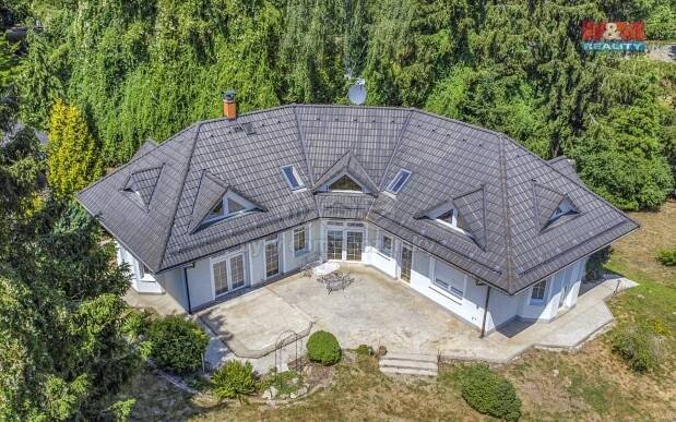 Rodinné domy, U Zastávky, Mariánské Lázně, 232 m²