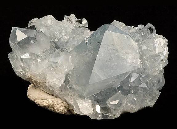 Soubor:Celestine-240021.jpg – Wikipedie