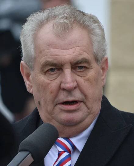 Zeman varuje před neonacisty – a ti jej berou jako jednoho z nich? | ShutDown