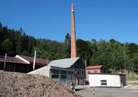 Starou sklárnu ve Smržovce zachránili před spadnutím. Teď v ní cvičí špičkové psy