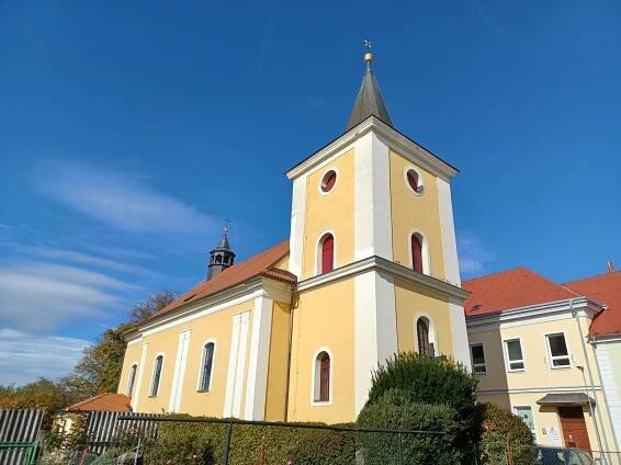 Plotiště - kostel sv. Petra