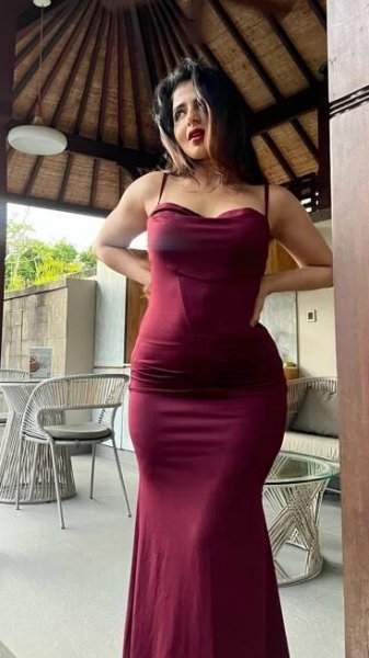 Most stylish looks of Iswarya Menon