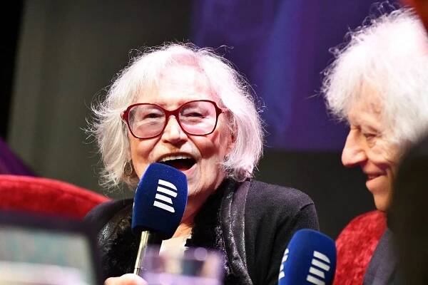 Toto setkání dojalo každého: Marta Kubišová se objevila ve společnosti a popřála Václavu Neckářovi k osmdesátým narozeninám
