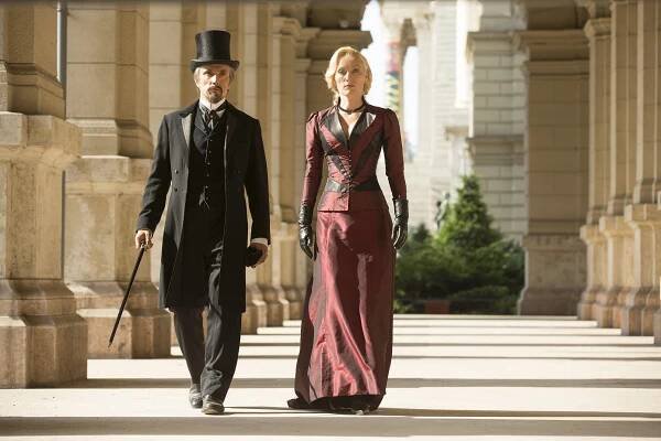 Drákula - Přijď zemřít - Z filmu - Ben Miles, Victoria Smurfit