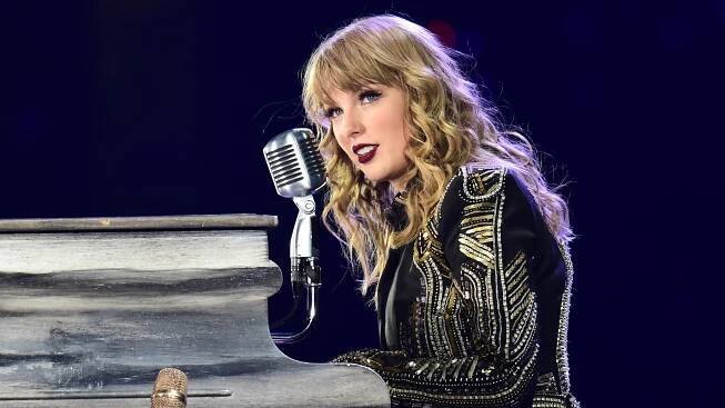 Taylor Swift - New Years Day