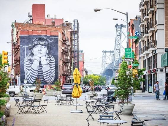 south-williamsburg-streetscape--brooklyn-567893317-5ad92d2aa474be0036f506a3.jpg