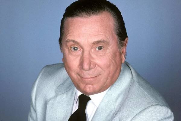 Bruce Kirby, veteran character actor and father of Bruno Kirby, dies at 95