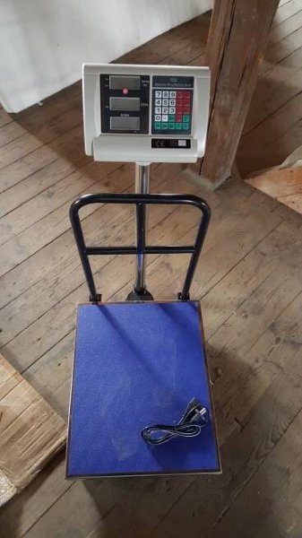 Digitální můstková váha 300 kg 40x50cm po 50g - Nářadí