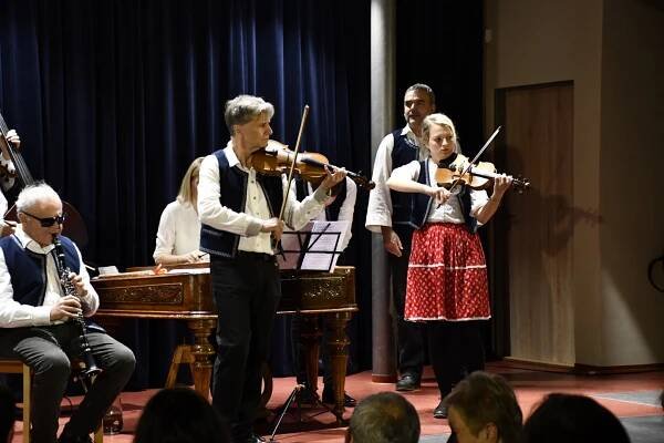 Koncert – Cimbálka CML Šumperk – Městská knihovna T. G. Masaryka Šumperk