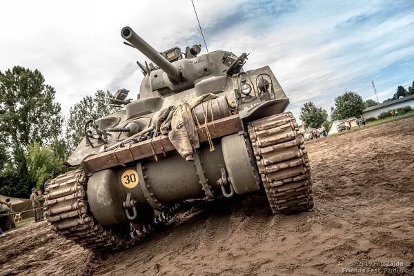 Tank Sherman | Co uvidíte | Friends Fest