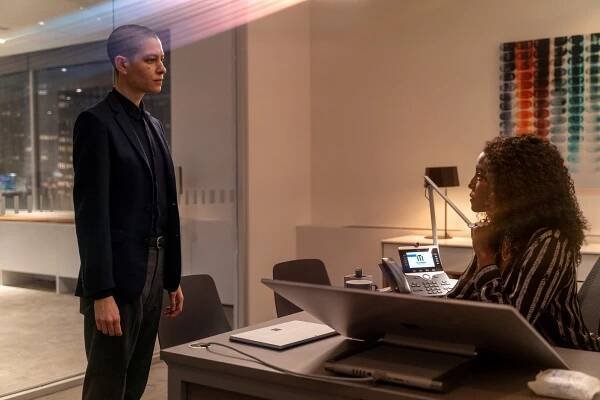 Asia Kate Dillon, Jade Eshete - Miliardy - Liberty - Z filmu