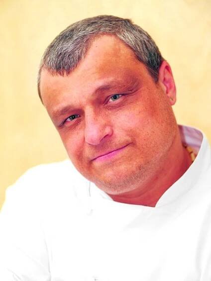 Roman Vaněk patří k nejznámějším českým kuchařům, kteří se snaží pozvednout úroveň českého kulinaření.