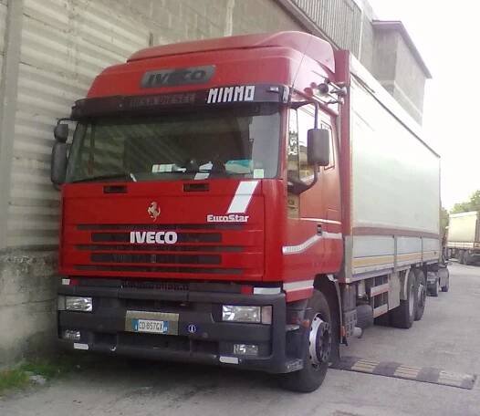 Čelní sklo na IVECO EUROSTAR r.v. 93-02 - Auto-moto