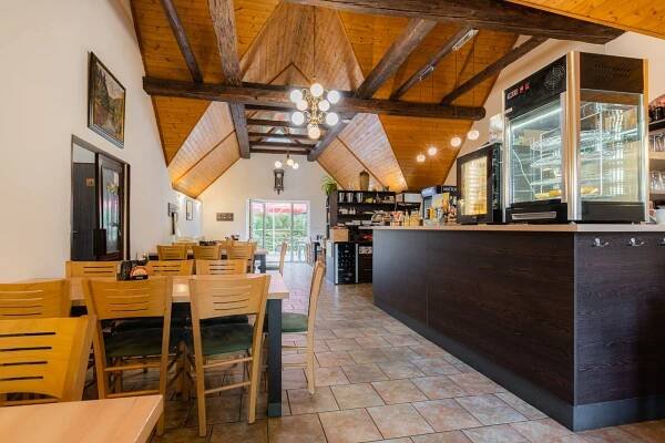 Rybí restaurace Hůrka Lipno | Restaurace a apartmány