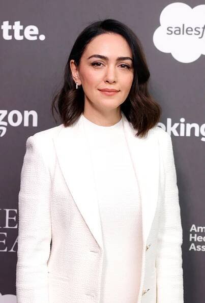 Nazanin Boniadi posing for a photo