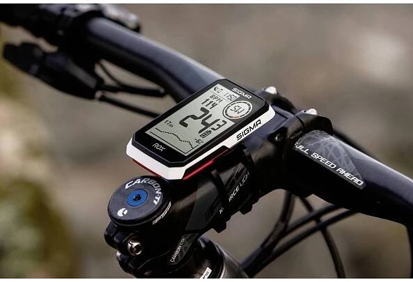 Sigma ROX 4.0 navigace na kolo , GPS , GLONASS , chráněné proti stříkající vodě