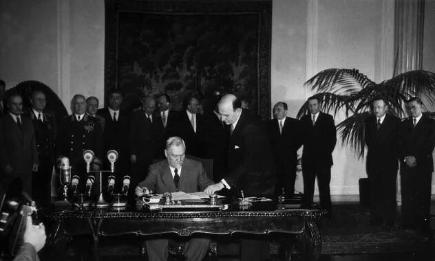 Varšavská smlouva vznikla v roce 1955.