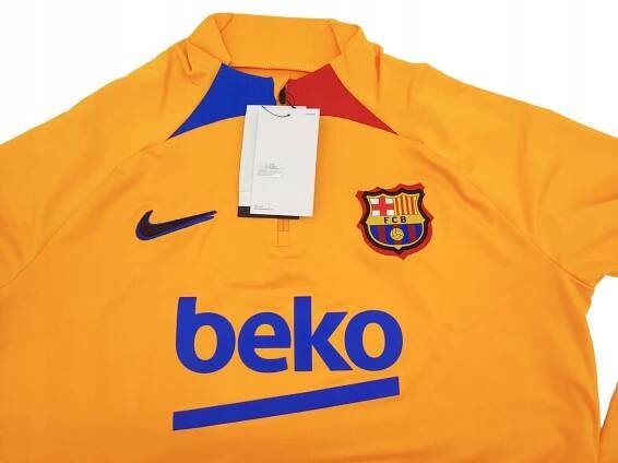 Dámský Longsleeve Nike FC Barcelona 1/4 Zip Strike 2022/23 DH7730-837 S Vlastnosti prodyšné odvádějící vlhkost rychleschnoucí